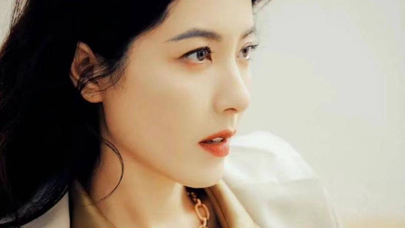 刘雯一袭白纱降临人间！这绝美杀疯了的状态究竟是谁在心疼