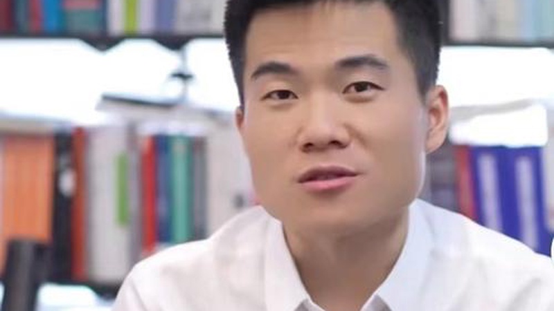董宇辉火速澄清恋情？细节曝光直打脸！