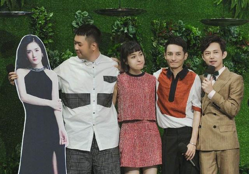 谢娜突然感谢李小冉？这波闺蜜情真让人看不懂